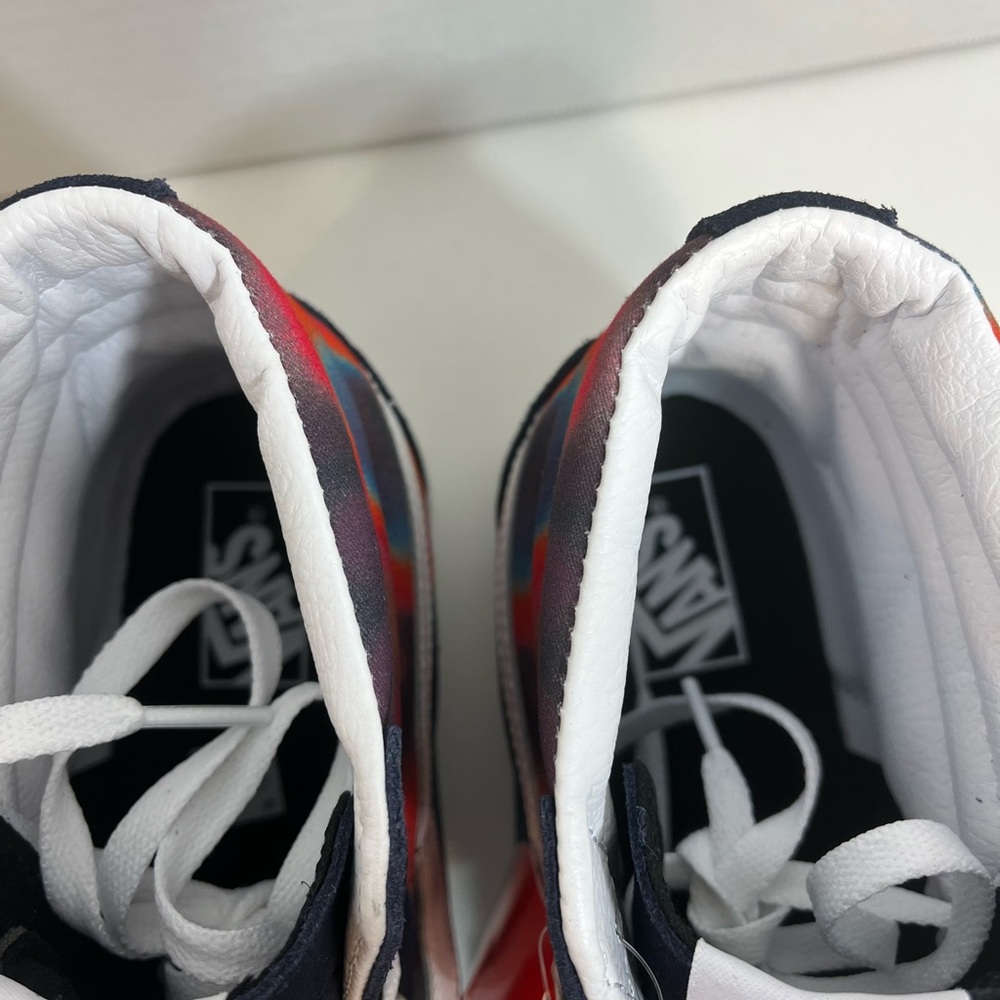 Van’s SK8 HI ‘Dark Aura’ - Picture 10 of 11